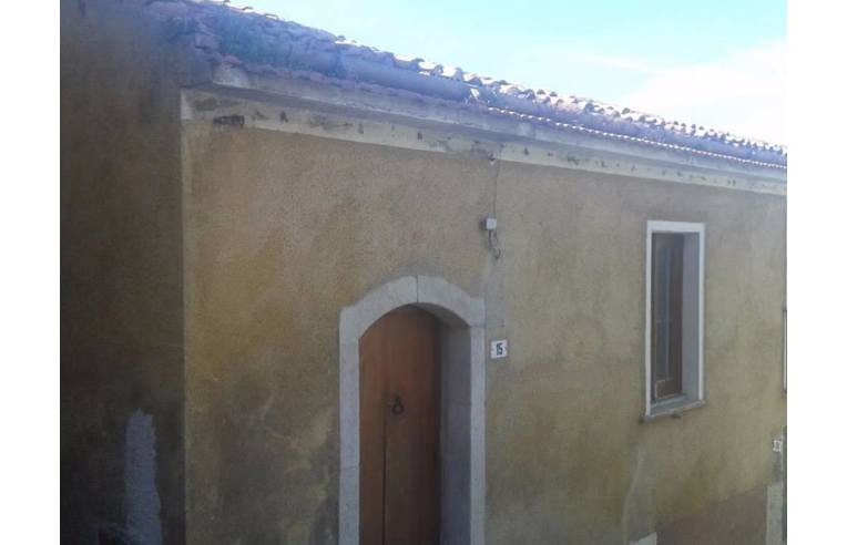 casa indipendente in vendita a Postiglione in zona Canneto