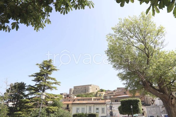 casa indipendente in vendita a Postiglione in zona Pescarà