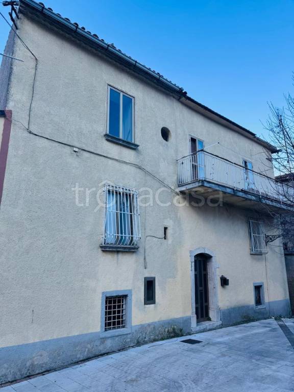 appartamento in vendita a Postiglione