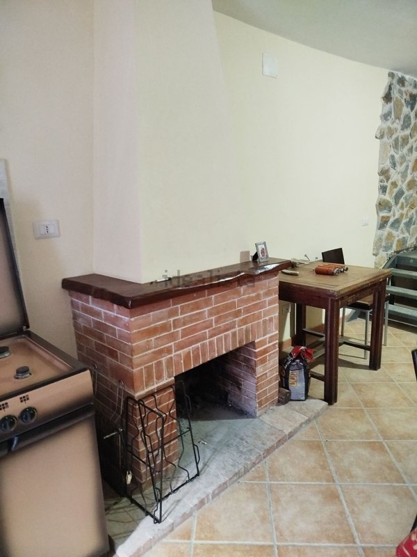 casa indipendente in vendita a Postiglione