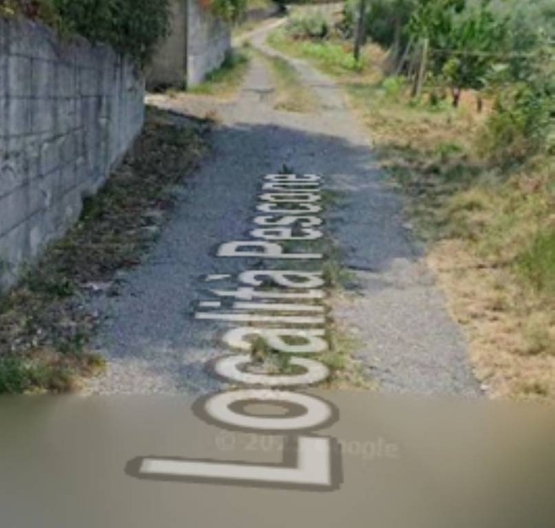 casa indipendente in vendita a Postiglione