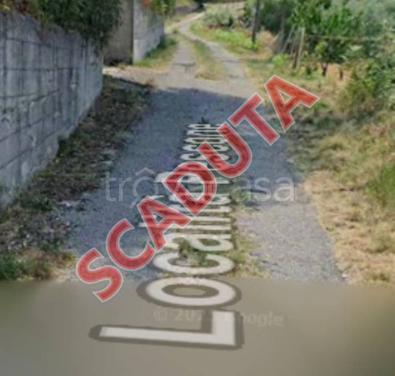 casa indipendente in vendita a Postiglione