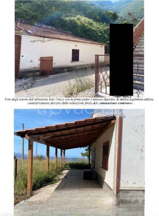 appartamento in vendita a Postiglione in zona Acquara