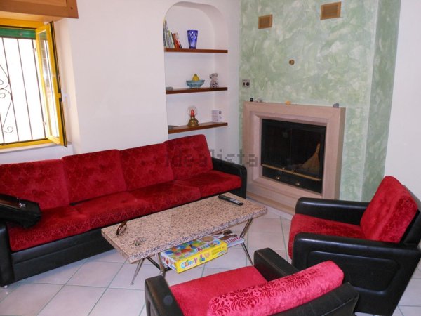 appartamento in vendita a Postiglione in zona Pescarà