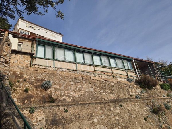 casa indipendente in vendita a Praiano