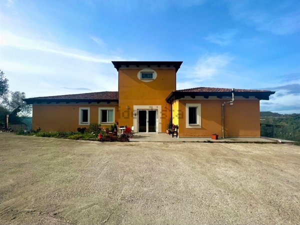 negozio in vendita a Prignano Cilento