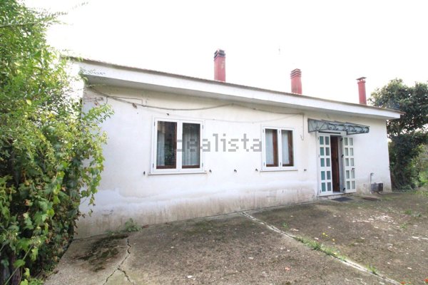 casa indipendente in vendita a Prignano Cilento