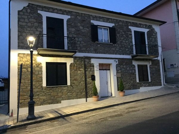 quadrivano in vendita a Prignano Cilento