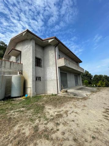 casa indipendente in vendita a Prignano Cilento
