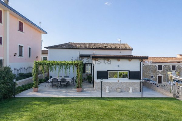 casa indipendente in vendita a Prignano Cilento