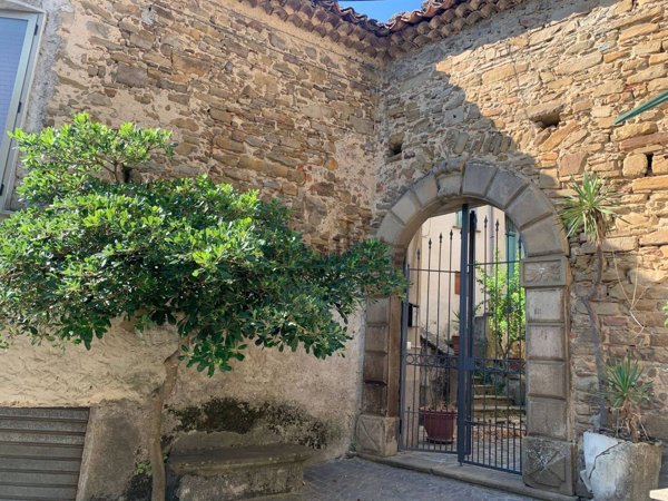 quadrivano in vendita a Prignano Cilento