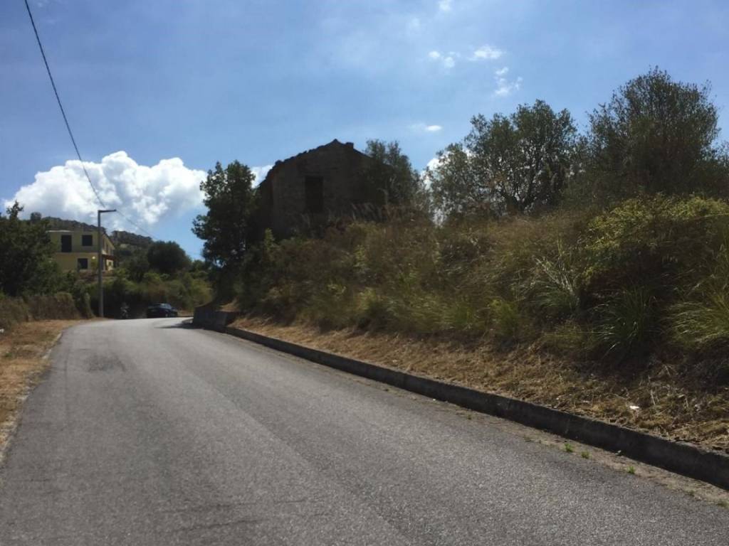 casa indipendente in vendita a Prignano Cilento