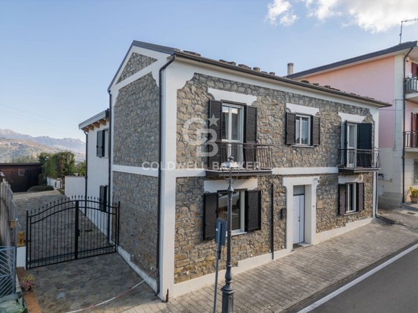 casa indipendente in vendita a Prignano Cilento in zona San Giuliano