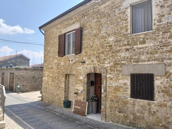 casa indipendente in vendita a Prignano Cilento in zona San Giuliano