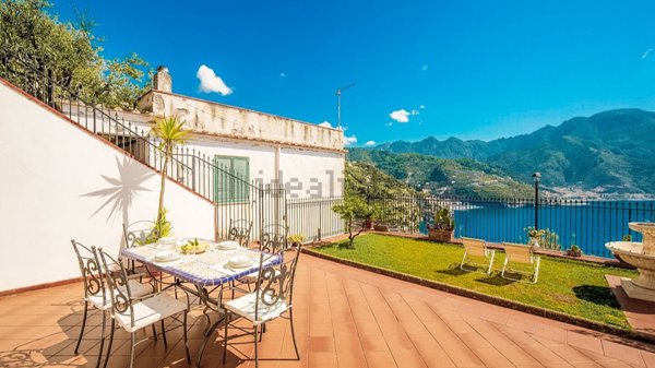 pentavano in vendita a Ravello