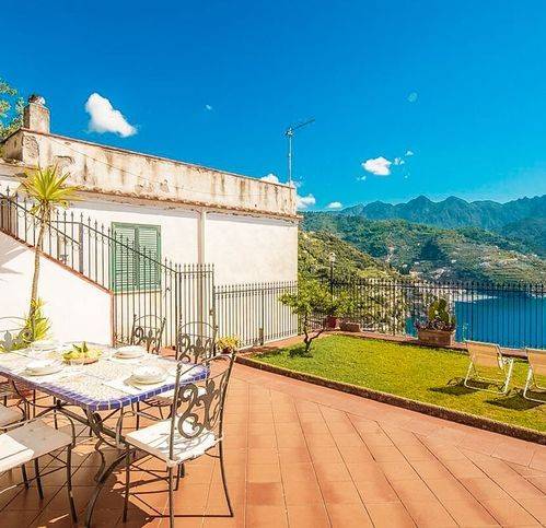 casa indipendente in vendita a Ravello in zona San Cosma