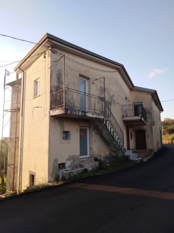 appartamento in vendita a Roccadaspide in zona Acquaviva