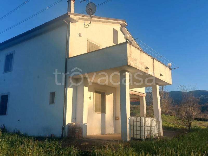 casa indipendente in vendita a Roccadaspide in zona Isca