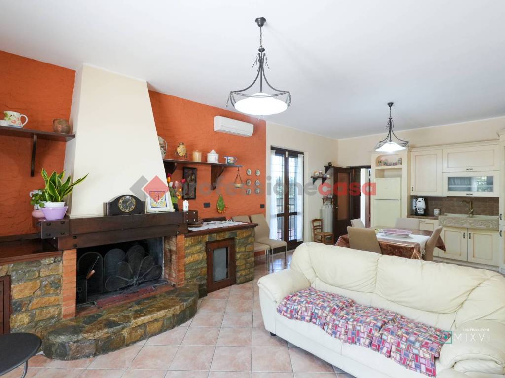 villa in vendita a Roccadaspide