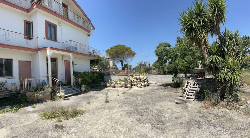 casa indipendente in vendita a Roccadaspide in zona Fonte