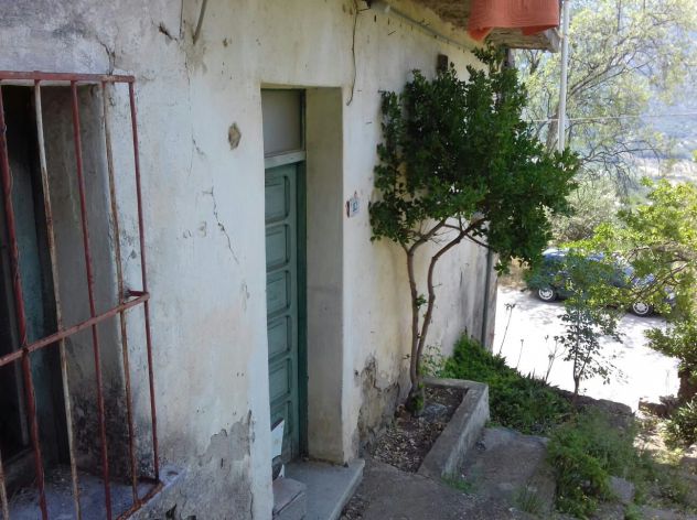 casa indipendente in vendita a Roccadaspide in zona Tempalta