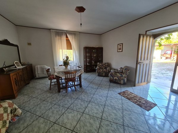 appartamento in vendita a Roccadaspide in zona Carretiello