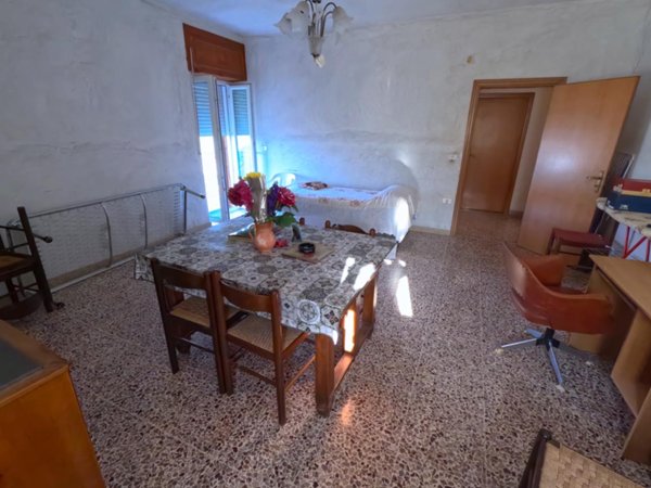 casa indipendente in vendita a Roccadaspide