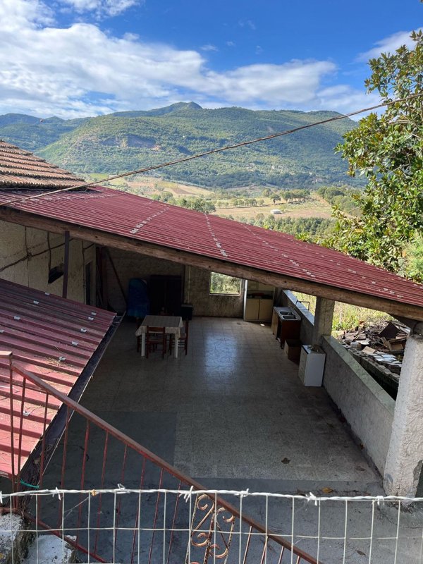 casa indipendente in vendita a Roccadaspide in zona Carretiello