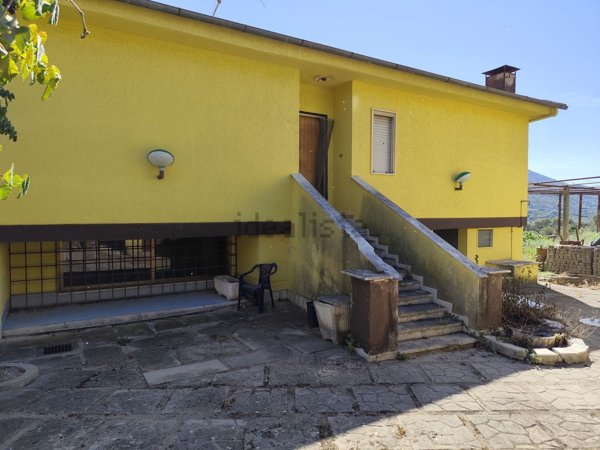 casa indipendente in vendita a Roccadaspide