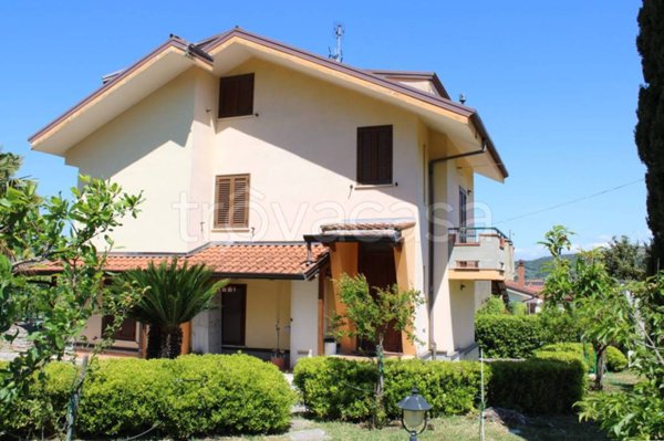 casa indipendente in vendita a Roccadaspide