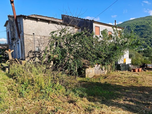 casale in vendita a Roccadaspide in zona Serra