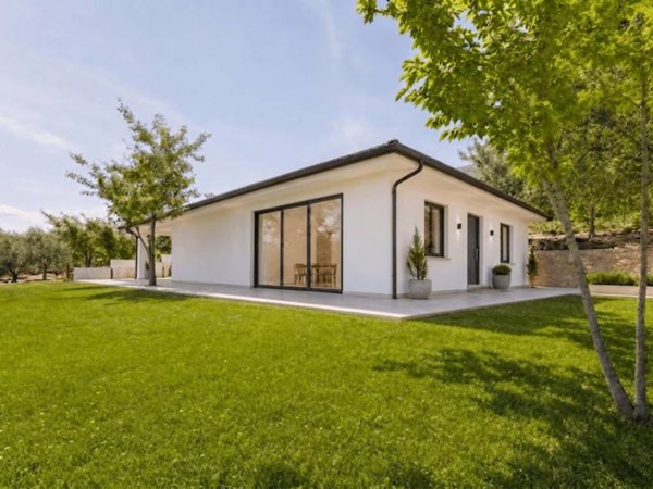 casa indipendente in vendita a Roccadaspide in zona Fonte
