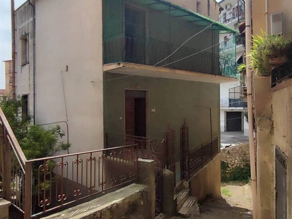 appartamento in vendita a Roccadaspide in zona Serra