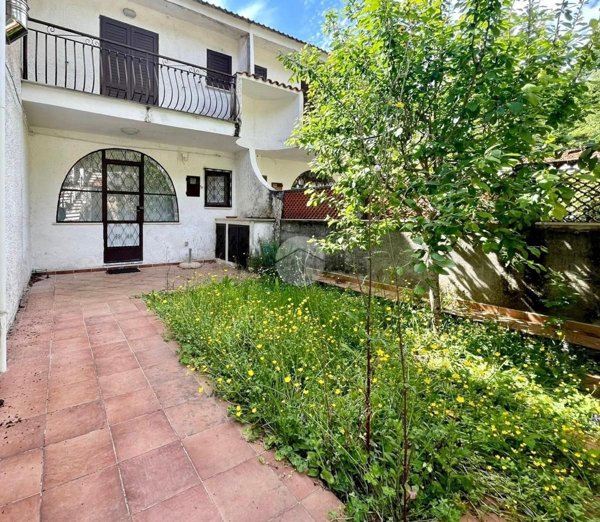appartamento in vendita a Roccagloriosa