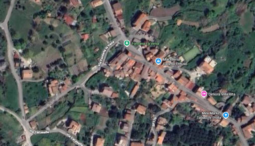 negozio in vendita a Roccagloriosa in zona Acquavena