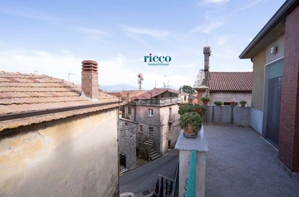 appartamento in vendita a Roccagloriosa in zona Acquavena