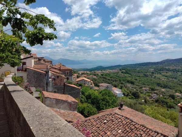 appartamento in vendita a Roccagloriosa