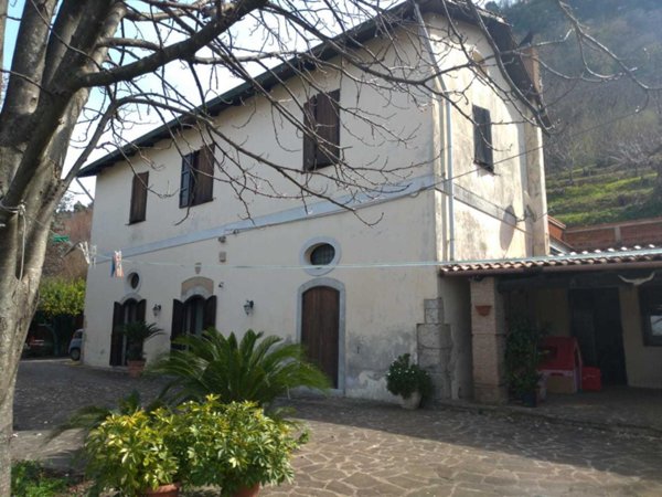 casa indipendente in vendita a Roccapiemonte