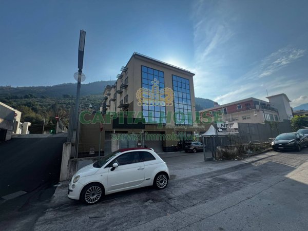 locale di sgombero in vendita a Roccapiemonte