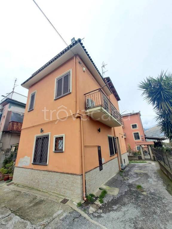 casa indipendente in vendita a Roccapiemonte in zona San Potito