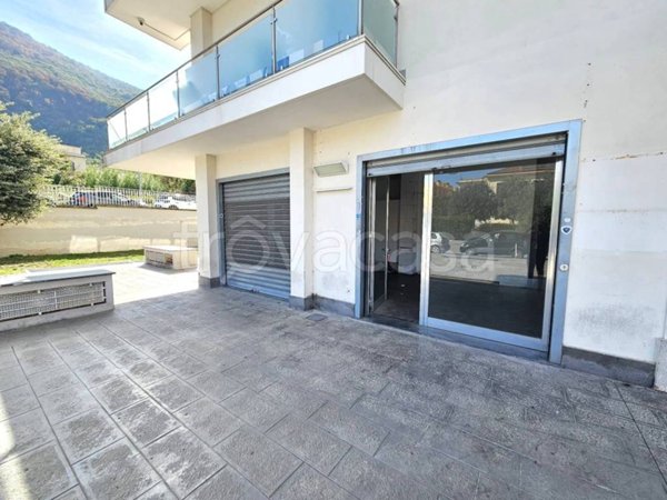 negozio in vendita a Roccapiemonte