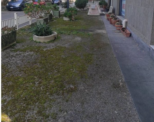 negozio in vendita a Roccapiemonte in zona San Potito