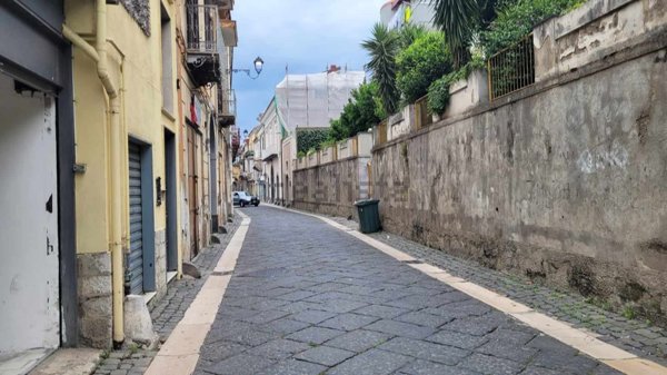 locale commerciale in vendita a Roccapiemonte