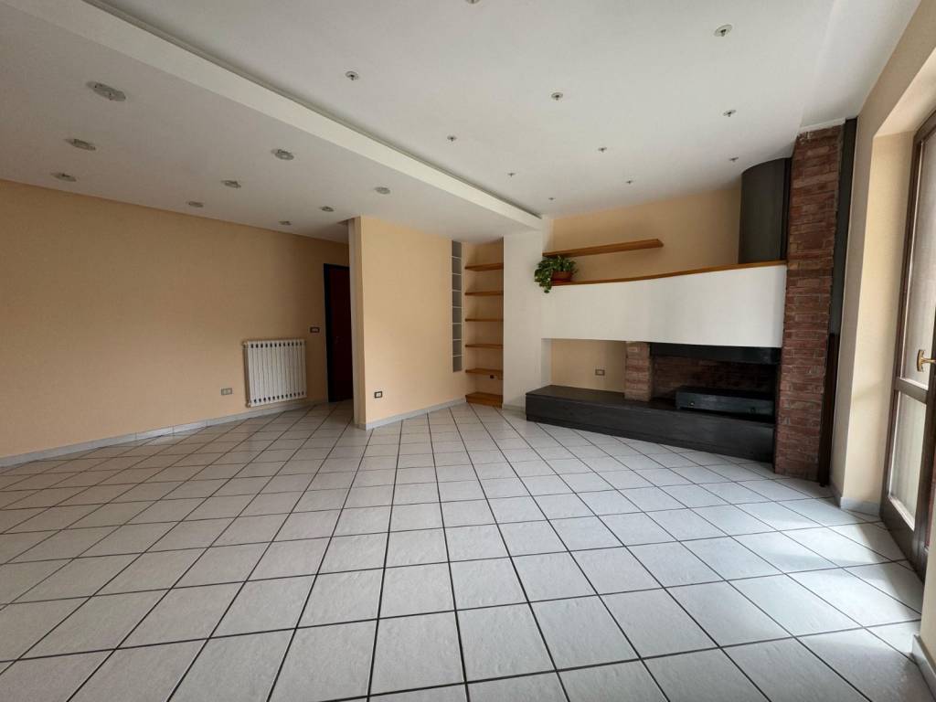 appartamento in vendita a Roccapiemonte