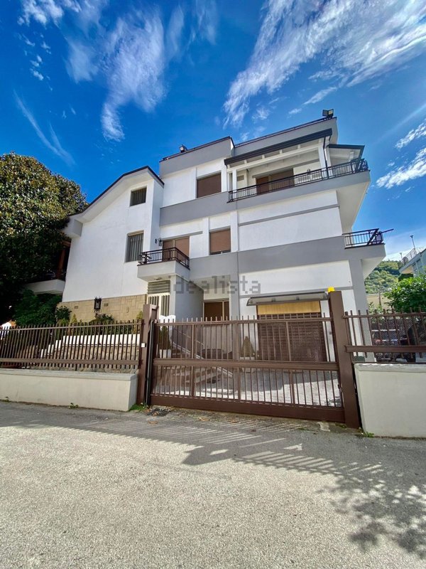 appartamento in vendita a Roccapiemonte