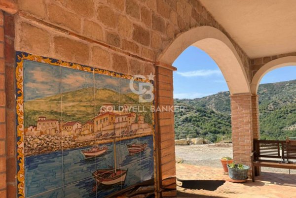 casa indipendente in vendita a Rofrano