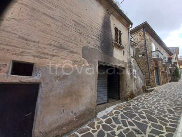 casa indipendente in vendita a Rutino