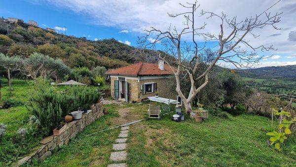 casa indipendente in vendita a Rutino