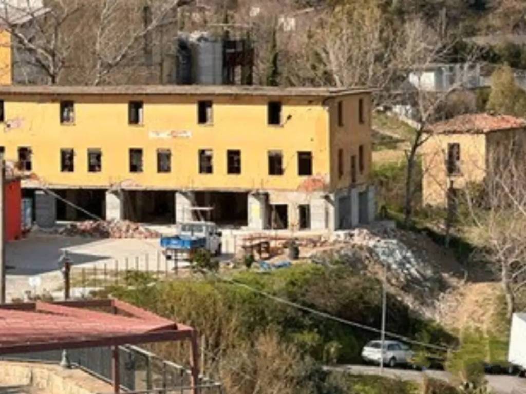 intera palazzina in vendita a Rutino