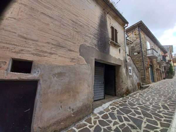 casa indipendente in vendita a Rutino